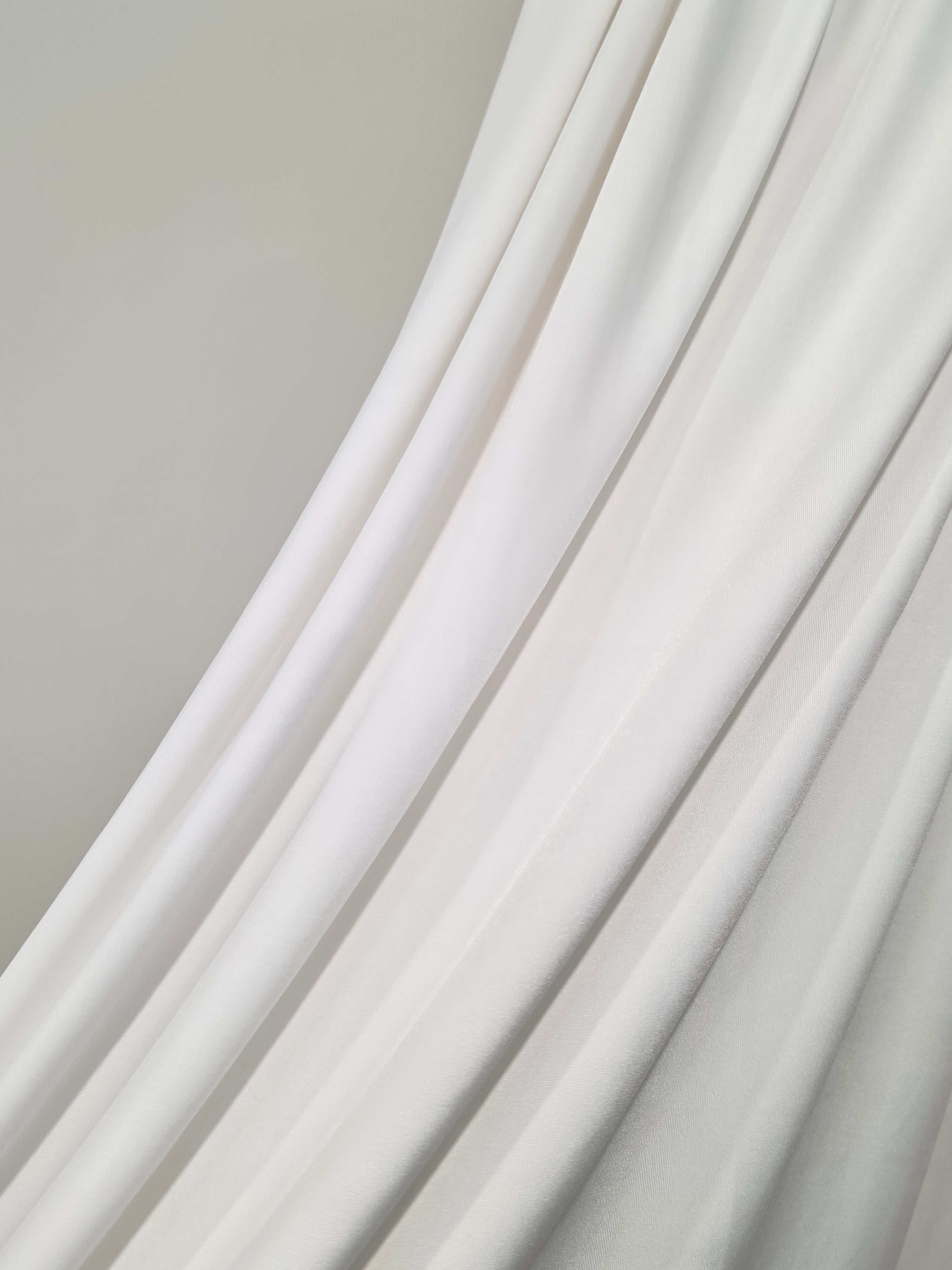 White liquid jersey